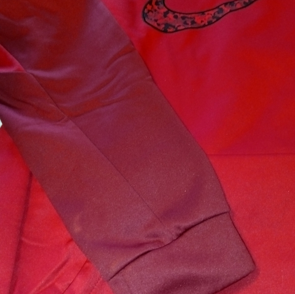 Two tone Therma Fit Hoodie. XL - Picture 4 of 9